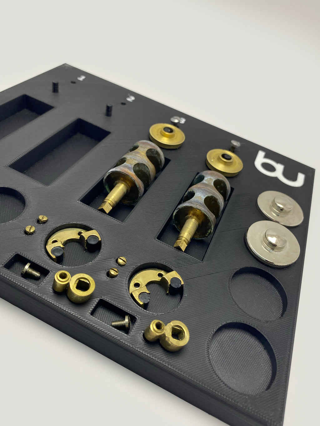 Horn Lab – Organizador de piezas para luthieres y talleres de reparación