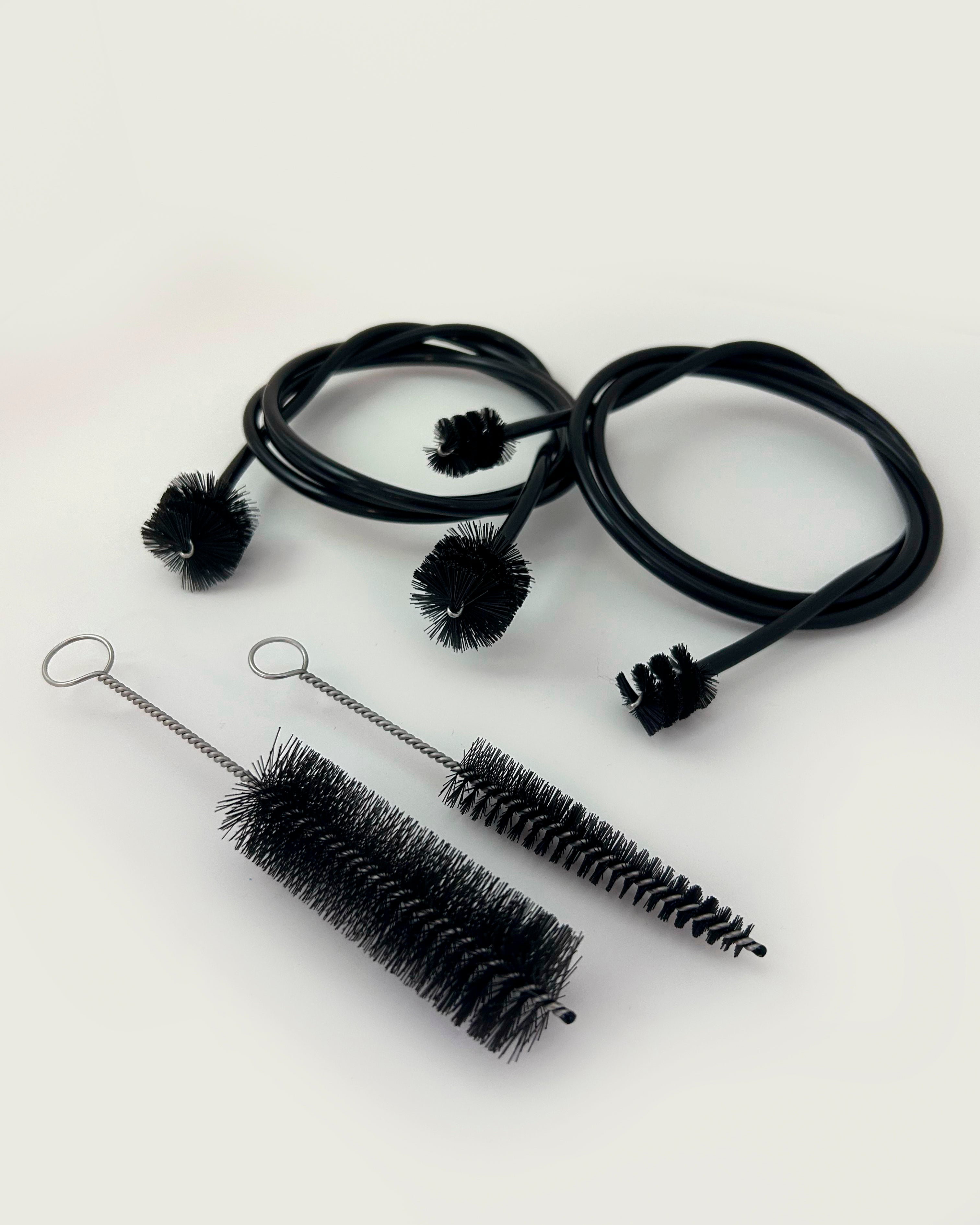 kit cepillos trompeta, cepillo limpieza instrumento viento, cepillo interior trompeta, mantenimiento instrumento musical, kit limpieza viento metal